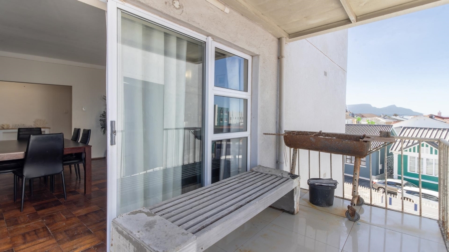 2 Bedroom Property for Sale in Muizenberg Western Cape